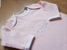 Load image into Gallery viewer, Beautiful Princess Crown Sleep Suit and Bib Set