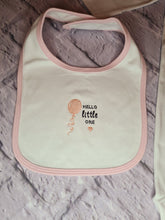 Load image into Gallery viewer, Duluxe Personalised New Baby Hamper &#39;Hello little One&#39;