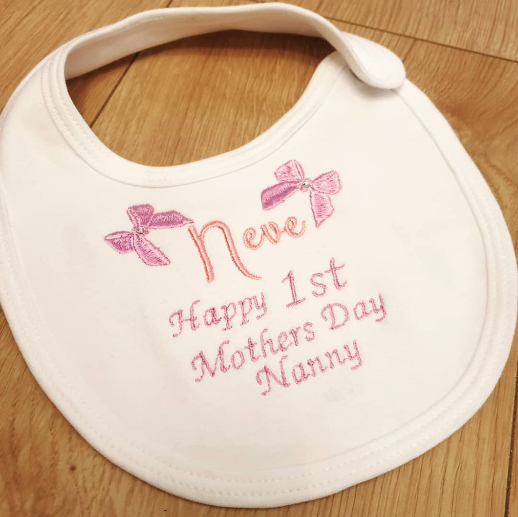 'Happy 1 1st Mothers Day Nanny/Mummy' Bib