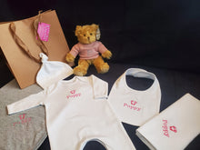 Load image into Gallery viewer, Duluxe Personalised New Baby Hamper